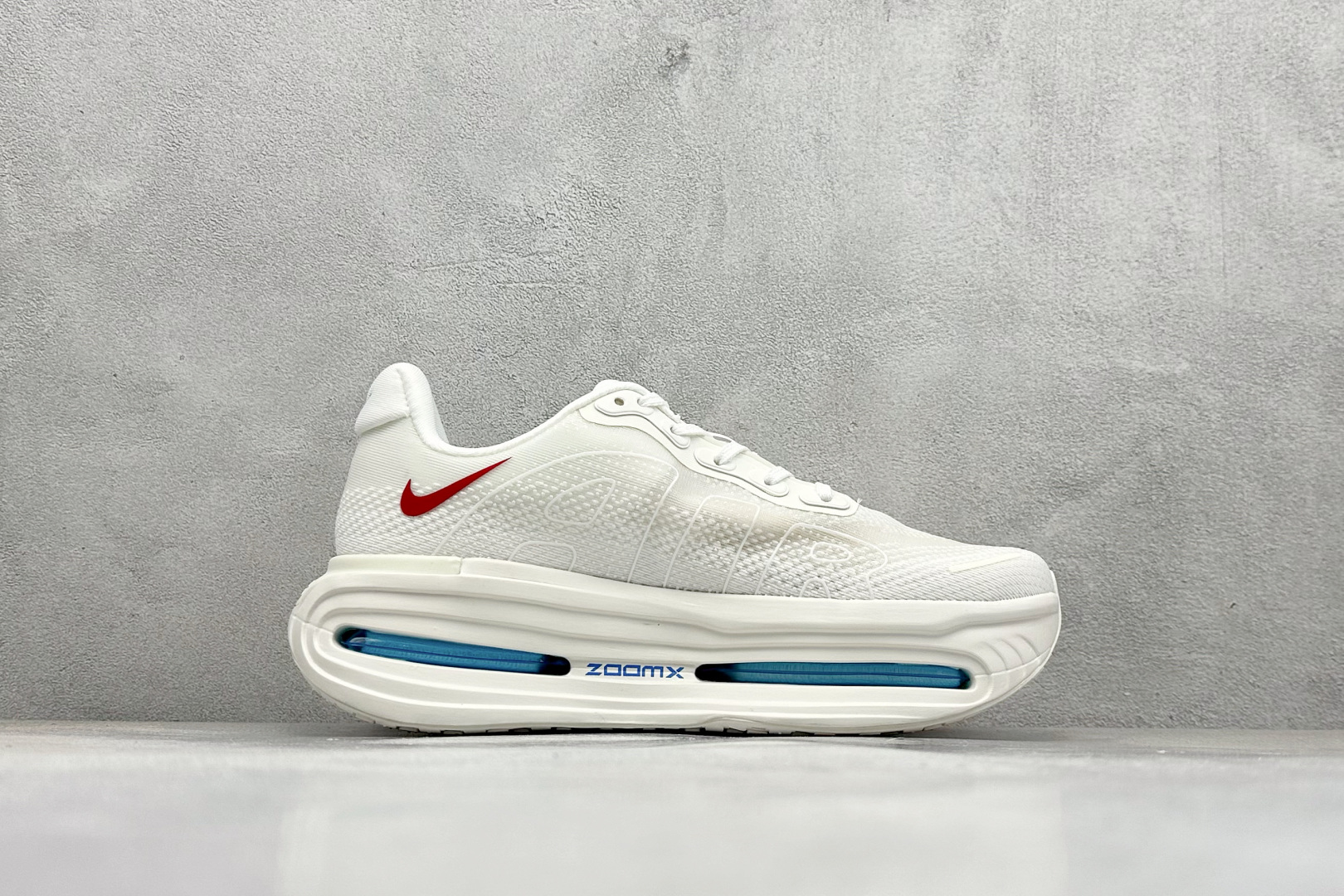 210 Nike Air Zoom Vomero Premium 耐克网面厚底气垫跑鞋 HQ2050-304
