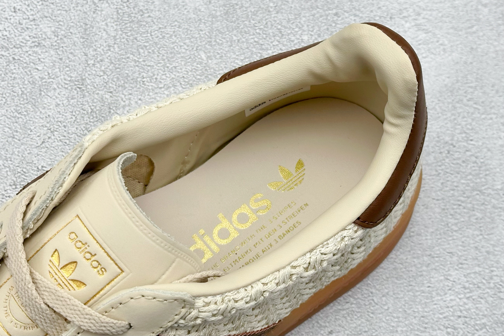 160 AdidOriginals Gazelle INdoor 三叶草休闲防滑耐磨低帮板鞋 JS1418