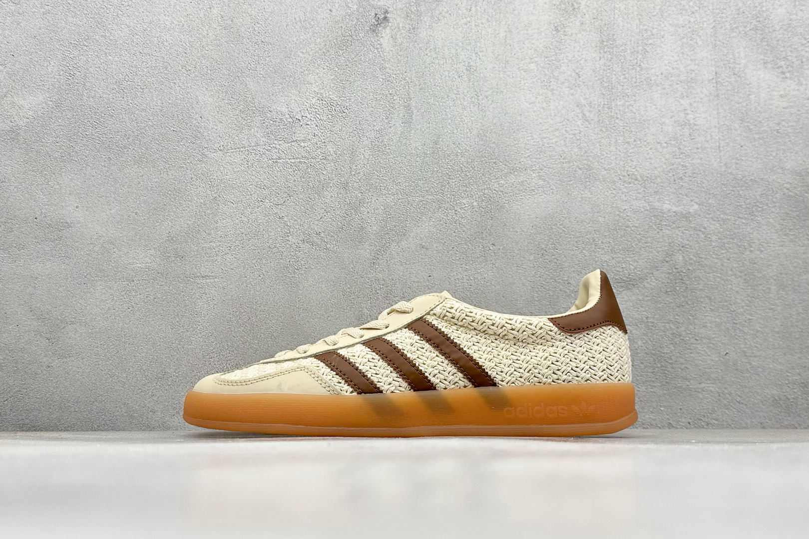 160 AdidOriginals Gazelle INdoor 三叶草休闲防滑耐磨低帮板鞋 JS1418