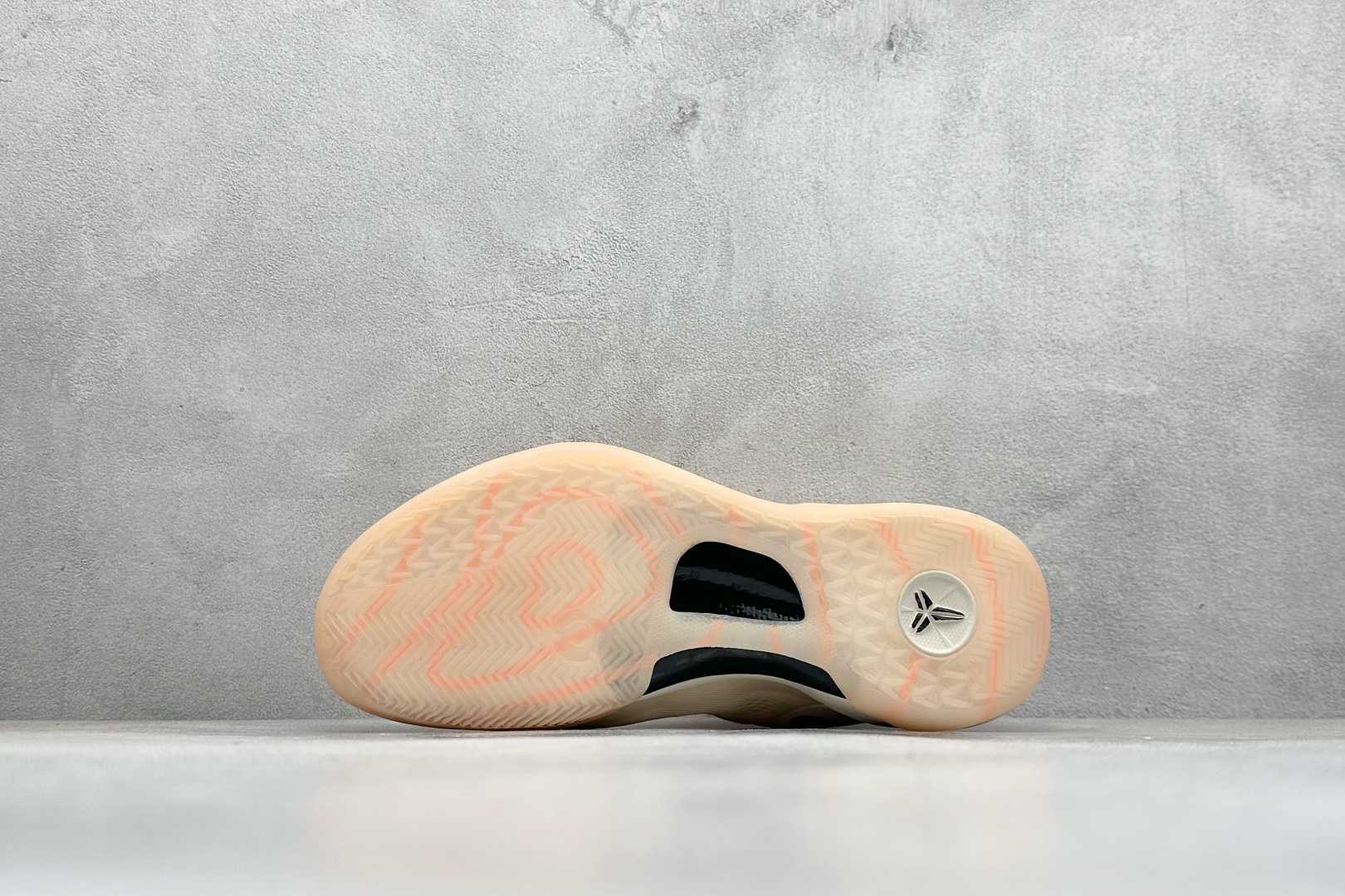 300 GJR版 NIKE KOBE 8 PROTRO 科比八代 内置元年缓震气垫 原装碳板加持 HQ3138-800