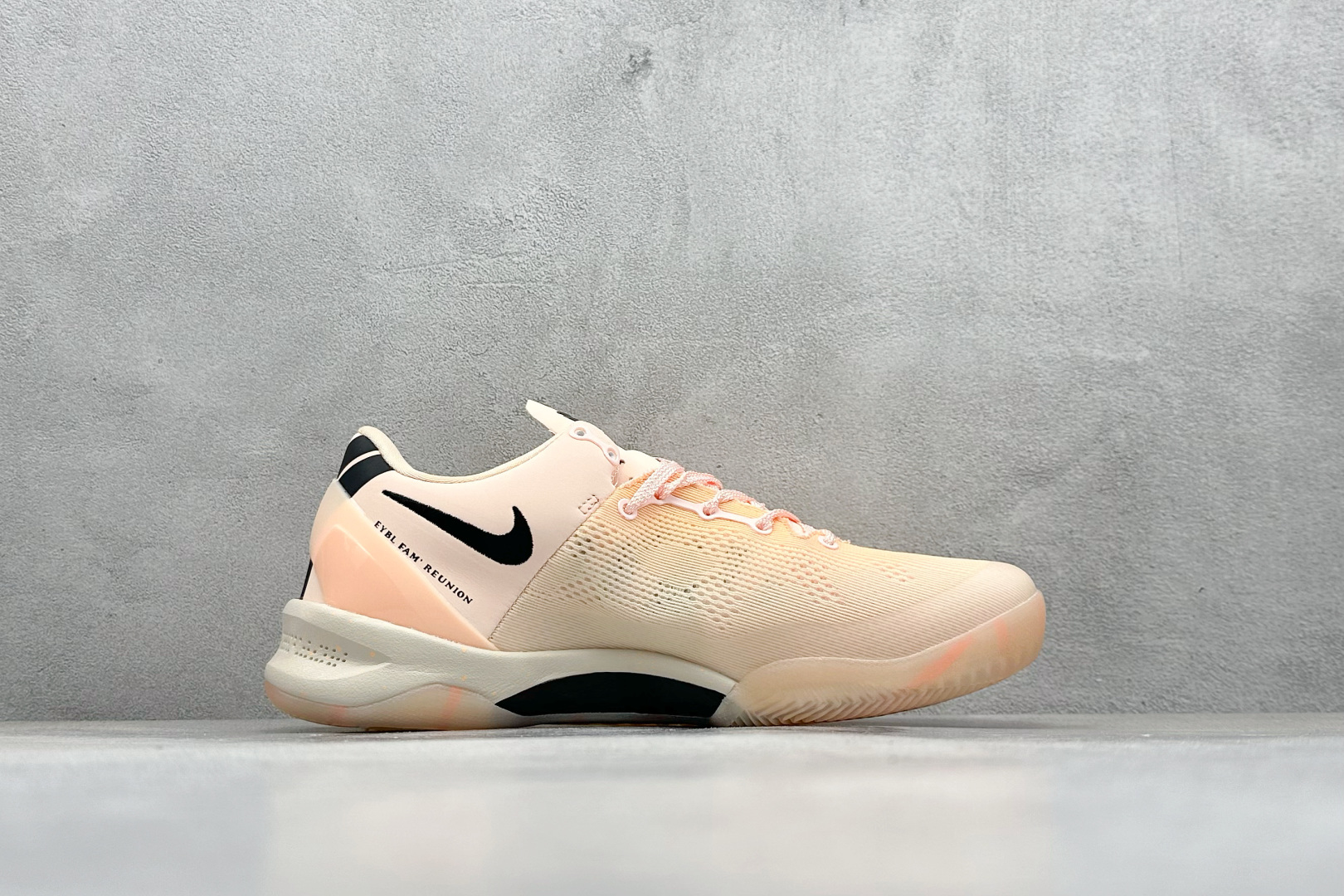 300 GJR版 NIKE KOBE 8 PROTRO 科比八代 内置元年缓震气垫 原装碳板加持 HQ3138-800