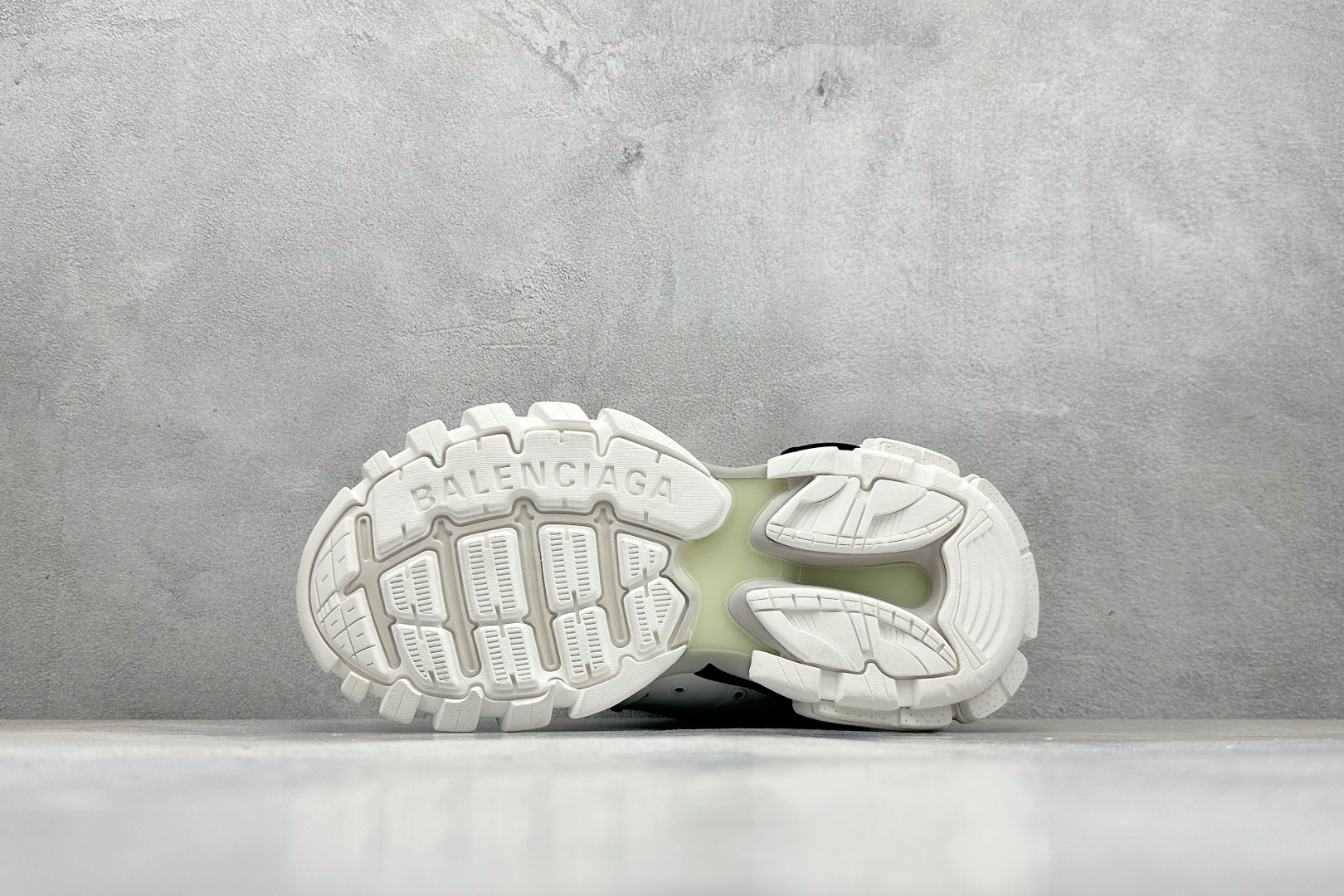 400 OK版Balenciaga Sneaker Tess s.Gomma 巴黎3.0 三代户外网面概念鞋
