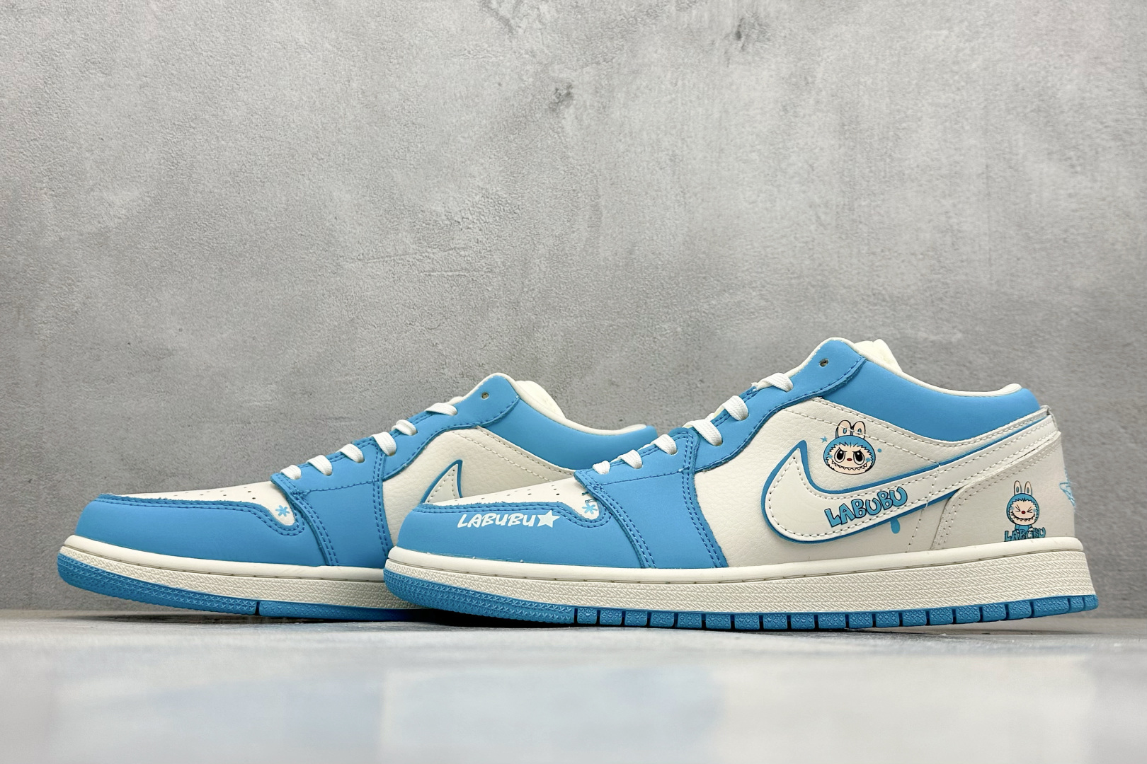 280 XC版Nike AJ1 Low 白蓝拉布布联名 低帮休闲板鞋  QG2025-007