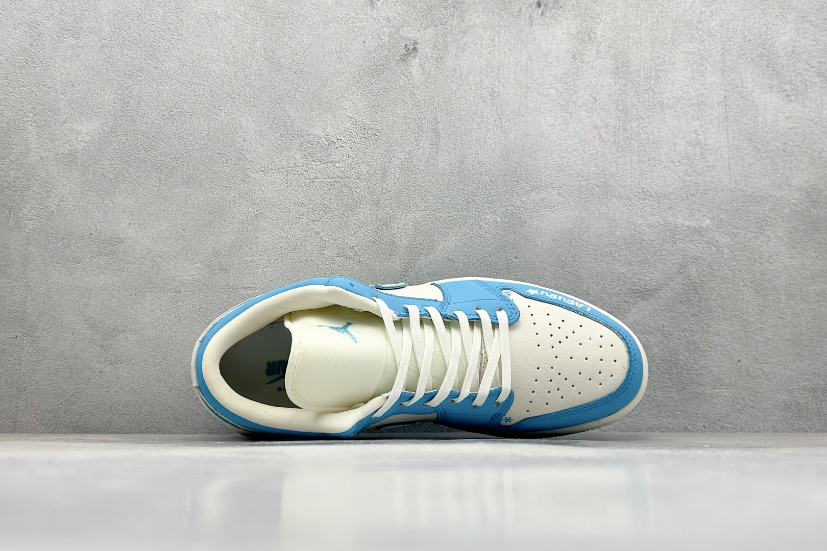 280 XC版Nike AJ1 Low 白蓝拉布布联名 低帮休闲板鞋  QG2025-007
