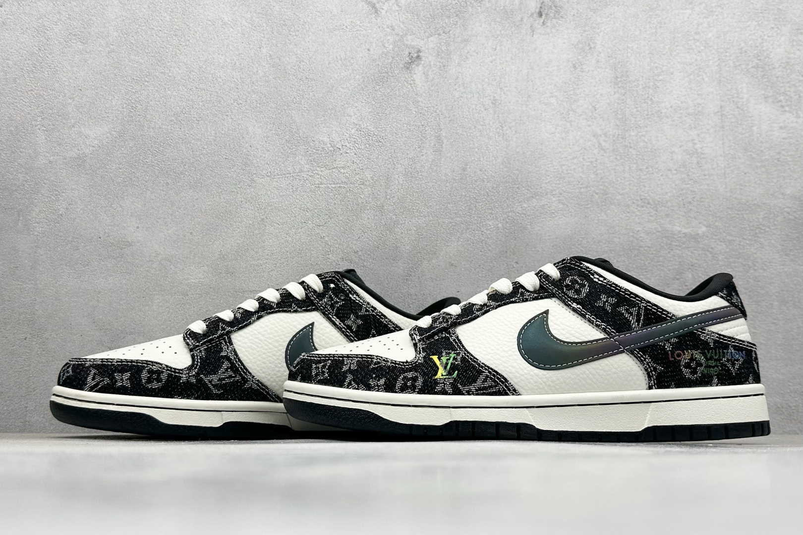 280 SC版Nike SB Dunk Low LV联名 黑镭射渐变 低帮休闲板鞋  SC0601-451