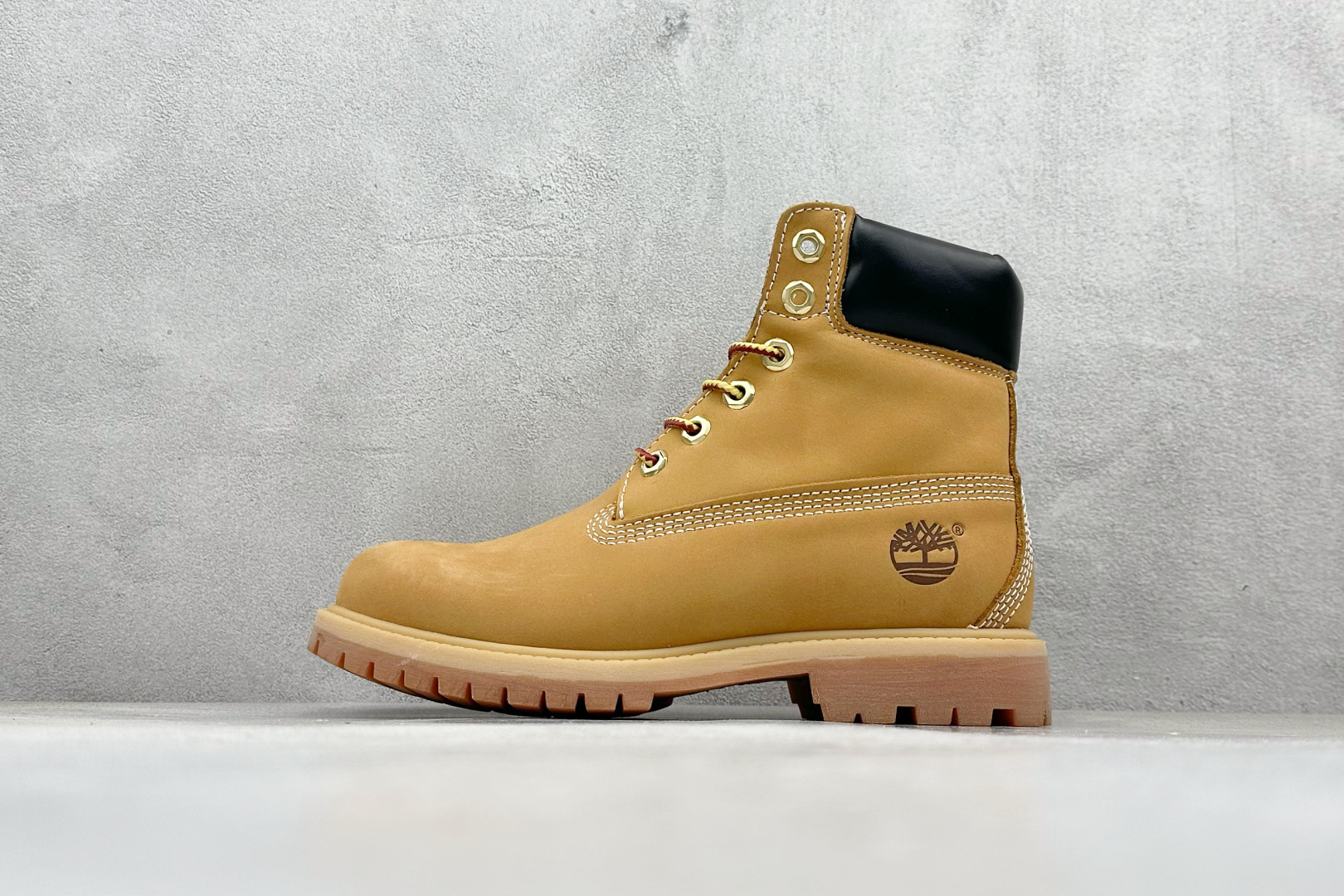 240 新货广东原厂 添柏岚/天伯伦 Timberland 经典款高帮 七孔男码10061 六孔女码10361