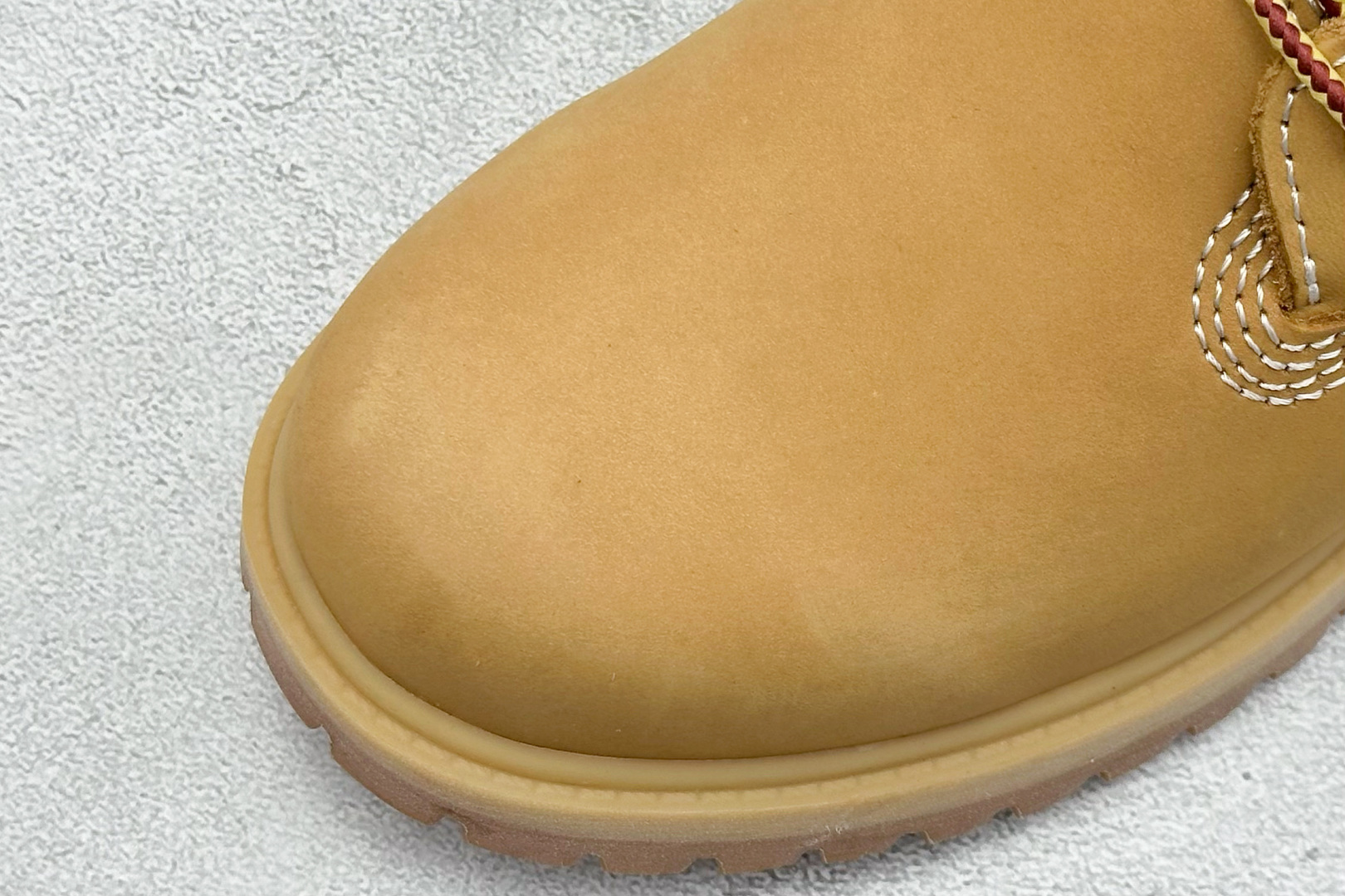 240 新货广东原厂 添柏岚/天伯伦 Timberland 经典款高帮 七孔男码10061 六孔女码10361