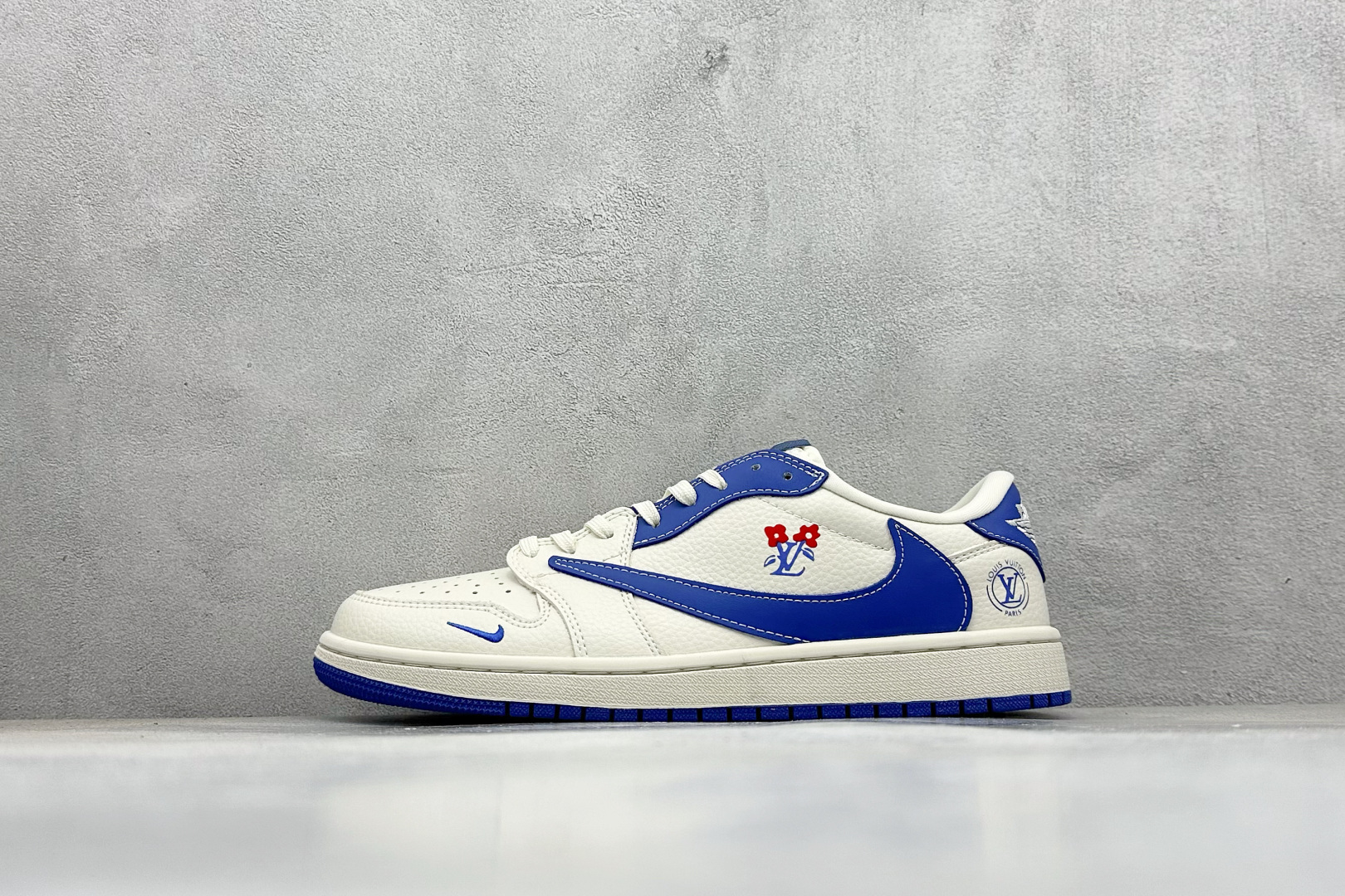 280 SC版Travis Scott x Fragment Design x Air Jordan 1 Low SP AJ1 乔1 LV联名 白蓝花饰 低帮文化休闲板鞋  LD2028-042