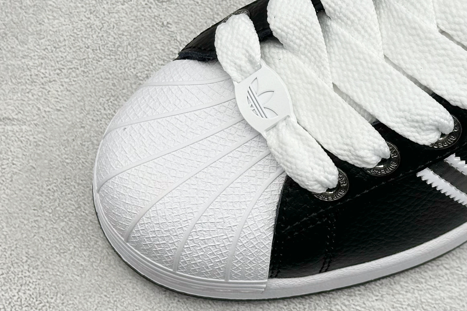 150 Adidas Originals Superstar II 联名款贝壳头 JQ0314