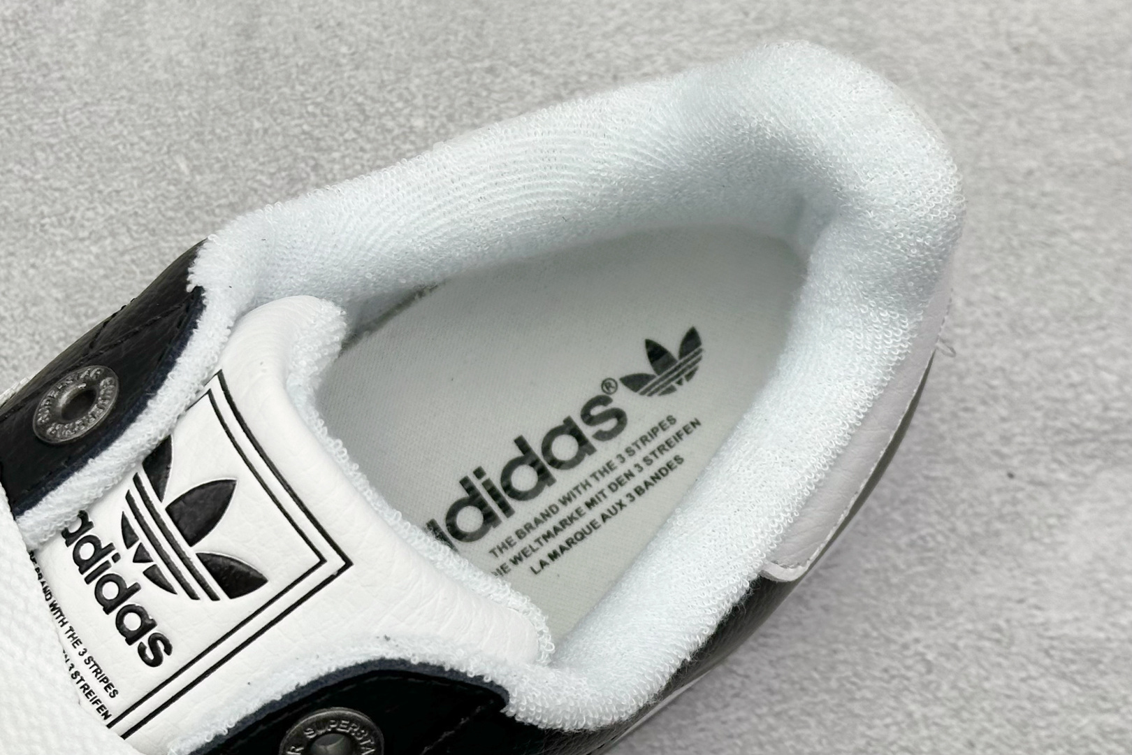 150 Adidas Originals Superstar II 联名款贝壳头 JQ0314