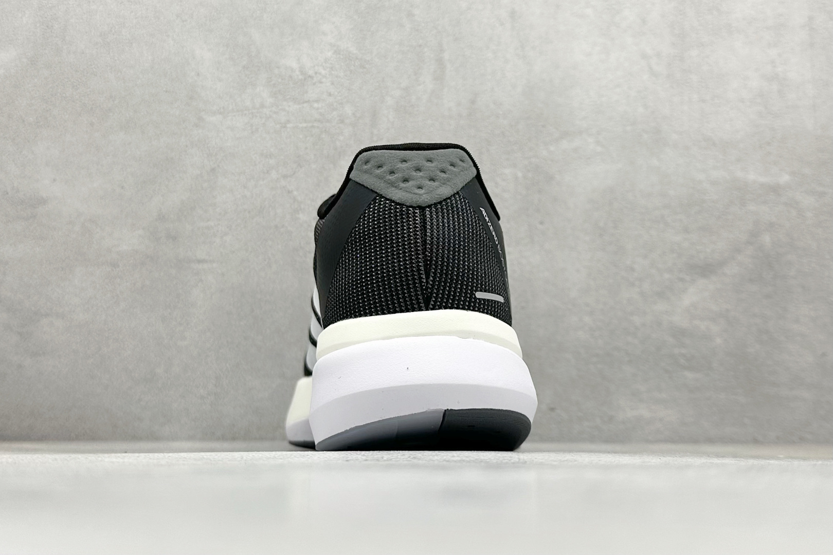 220 RS版Adidas ADIZERO BOSTON 13 泡棉搭配碳纤维板 缓震透气跑步鞋 JS4938