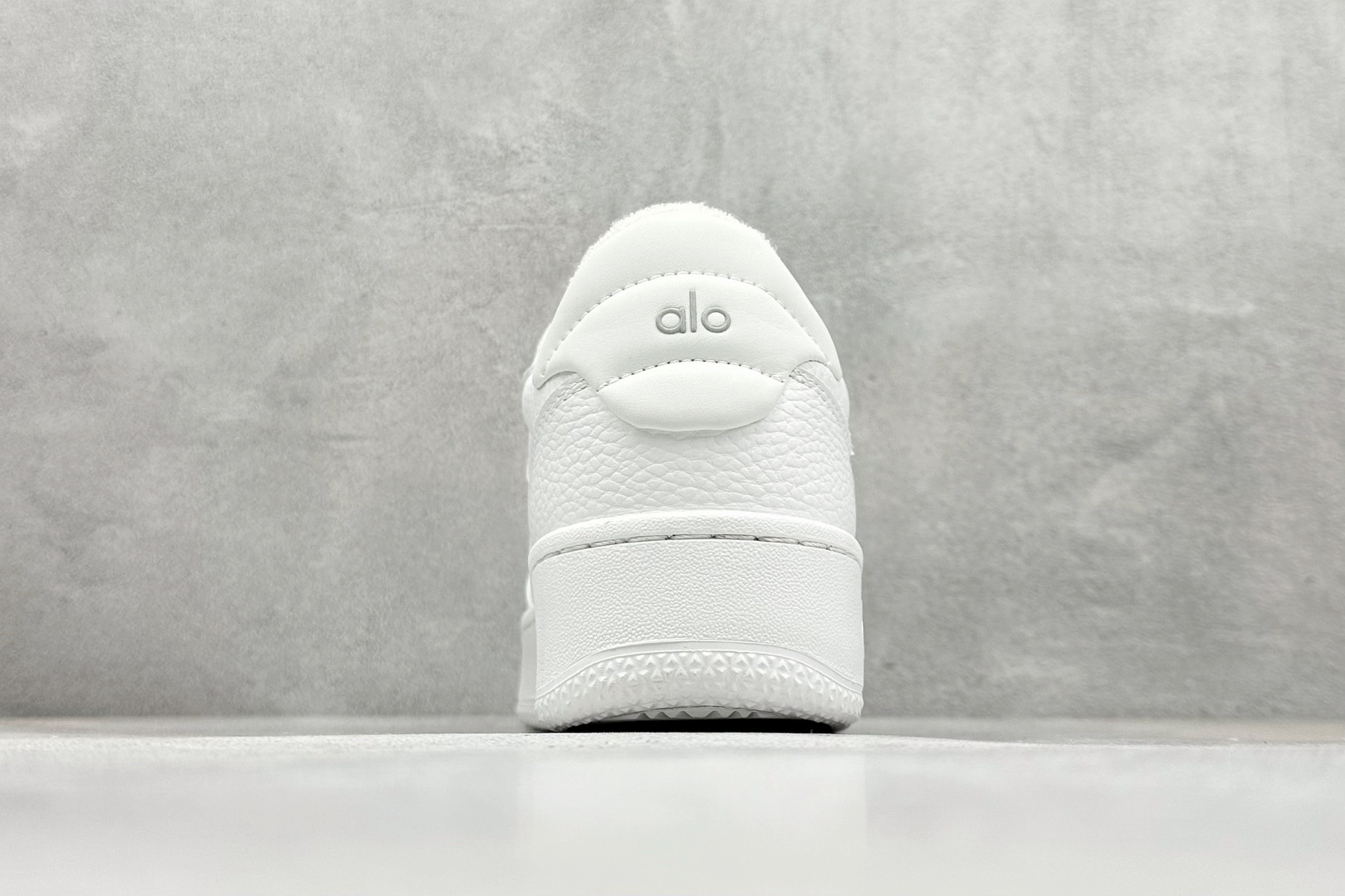 190 Alo Yoga Recovery Mode 人气单品 舒适简约防滑耐磨低帮休闲板鞋