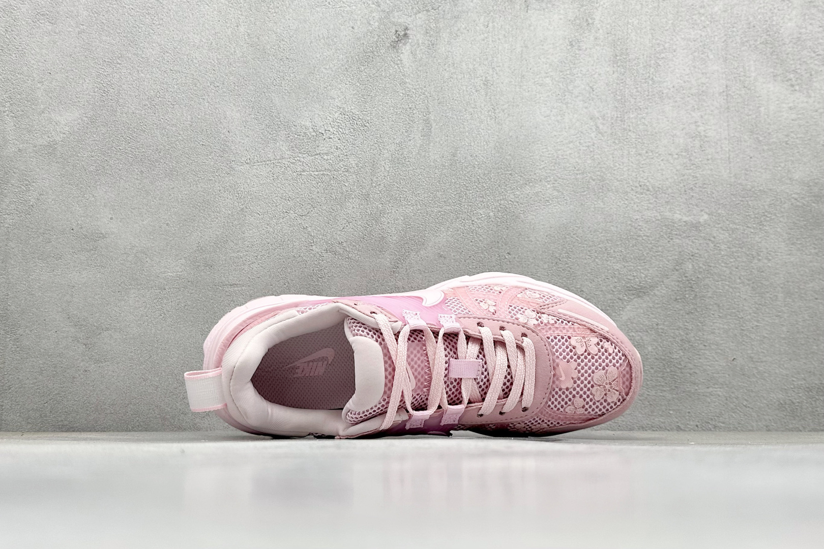 200 Nk V2K Runtekk Run 减震防滑复古低帮跑步鞋 HJ5269-600