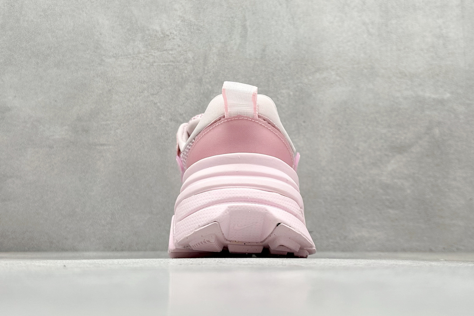 200 Nk V2K Runtekk Run 减震防滑复古低帮跑步鞋 HJ5269-600