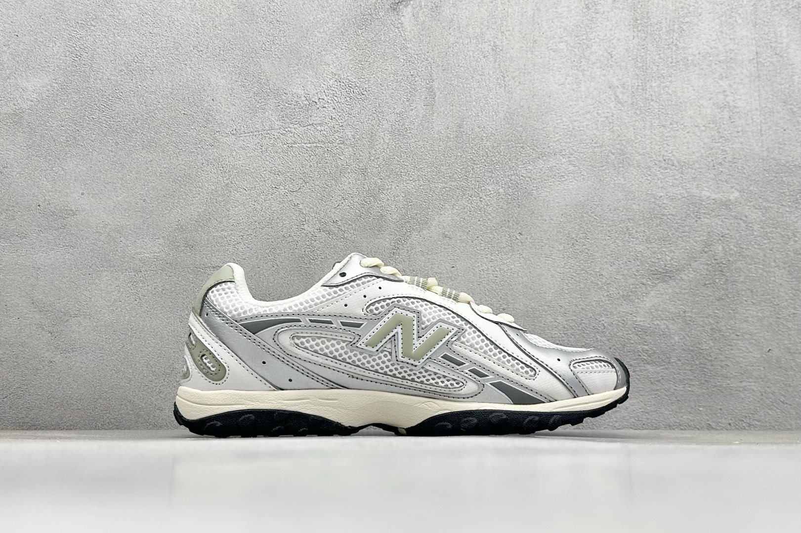 190 New Balance 新百伦204 复古休闲运动百搭老爹跑步鞋 U204LSWB