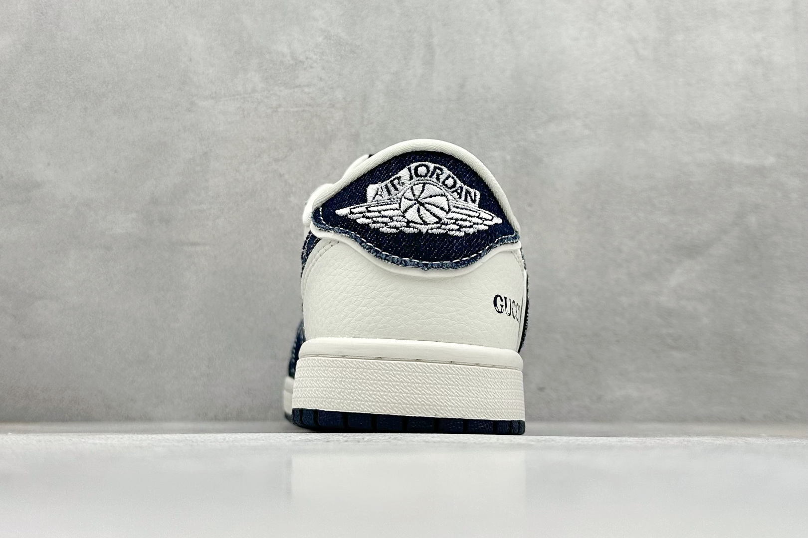 Travis Scott x Fragment Design x Air Jordan 1 Low SP AJ1 乔1 古驰 米蓝牛仔布 低帮文化休闲板鞋 JW1188-147-莆田鞋,莆田鞋货源,高仿鞋,高仿鞋货源,安福档口,莆田高仿鞋,莆田鞋批发,高仿鞋批发,莆田高仿运动鞋,高仿运动鞋,莆田运动鞋 Travis Scott x Fragment Design x Air Jordan 1 Low SP AJ1 乔1 古驰 米蓝牛仔布 低帮文化休闲板鞋 JW1188-147