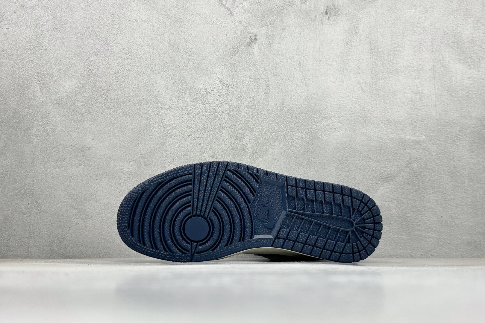 XC版Air Jordan 1 Low AJ1 乔1 迪奥联名 复古牛仔 高端定制 低帮复古篮球鞋 QG2025-002-莆田鞋,莆田鞋货源,高仿鞋,高仿鞋货源,安福档口,莆田高仿鞋,莆田鞋批发,高仿鞋批发,莆田高仿运动鞋,高仿运动鞋,莆田运动鞋 XC版Air Jordan 1 Low AJ1 乔1 迪奥联名 复古牛仔 高端定制 低帮复古篮球鞋 QG2025-002