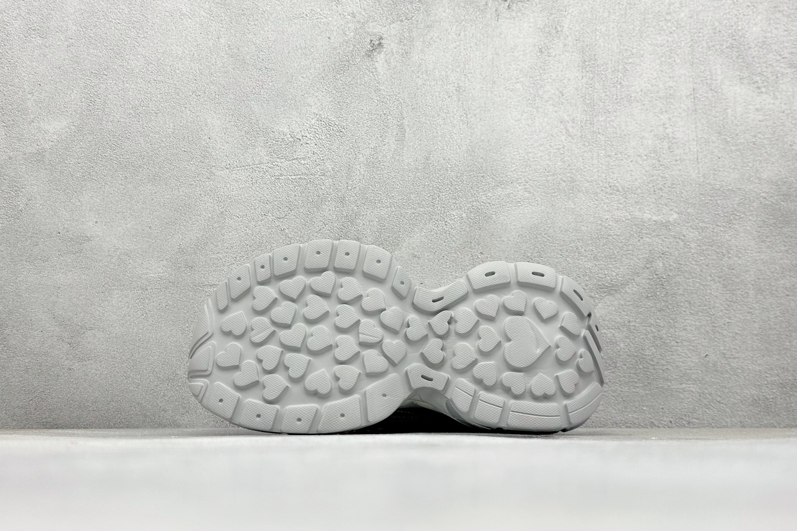 220 GG-CC Chunky Low珍珠休闲运动厚底增高老爹鞋