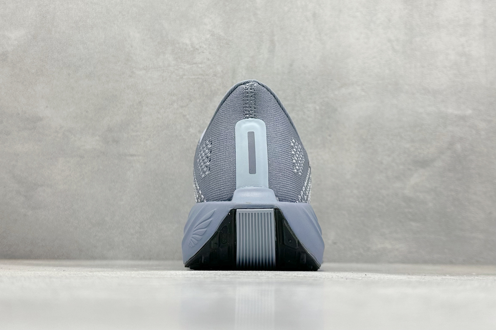 
RS版 Air Zoom Pegasus 35 飞马系列
外贸专供订单 原厂折返国内销售 
国外专柜标
