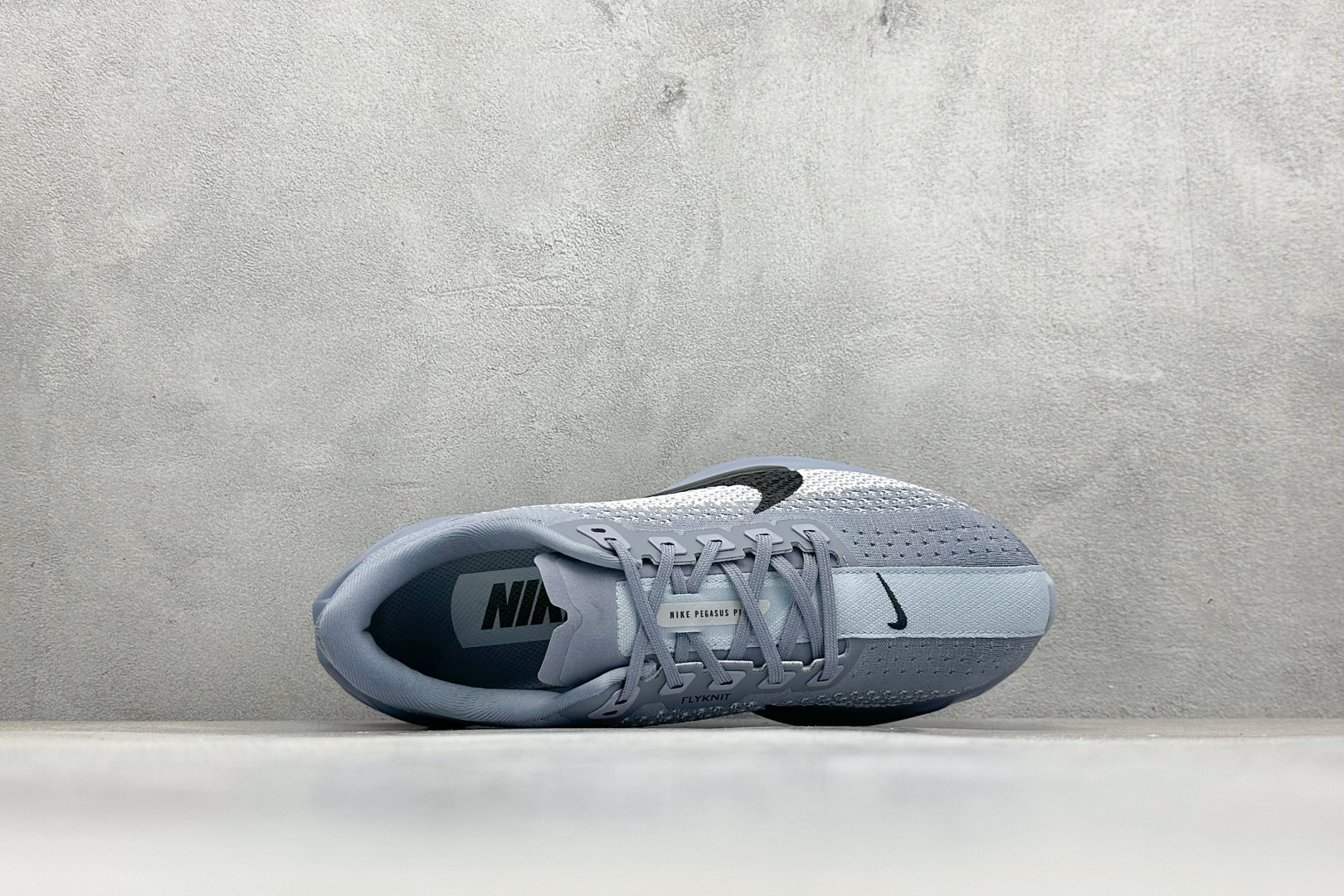 
RS版 Air Zoom Pegasus 35 飞马系列
外贸专供订单 原厂折返国内销售 
国外专柜标