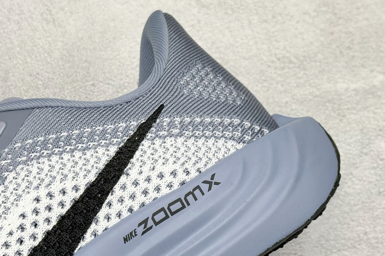
RS版 Air Zoom Pegasus 35 飞马系列
外贸专供订单 原厂折返国内销售 
国外专柜标