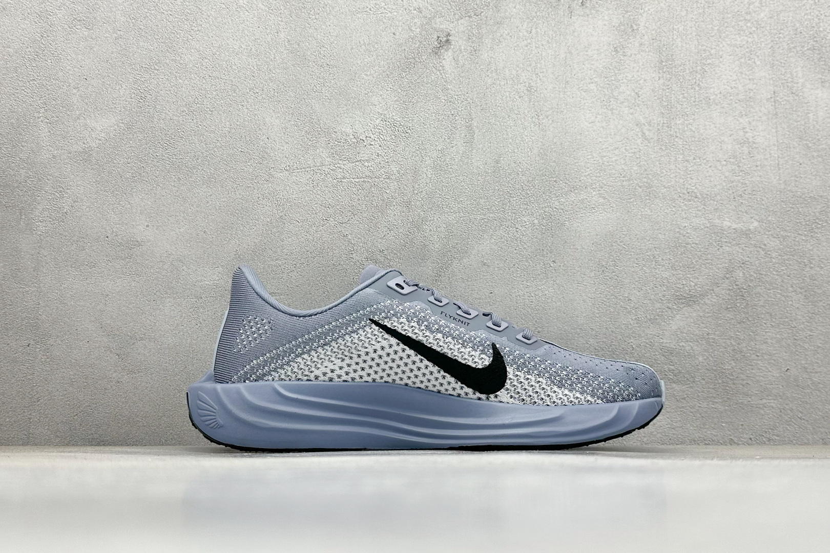 
RS版 Air Zoom Pegasus 35 飞马系列
外贸专供订单 原厂折返国内销售 
国外专柜标