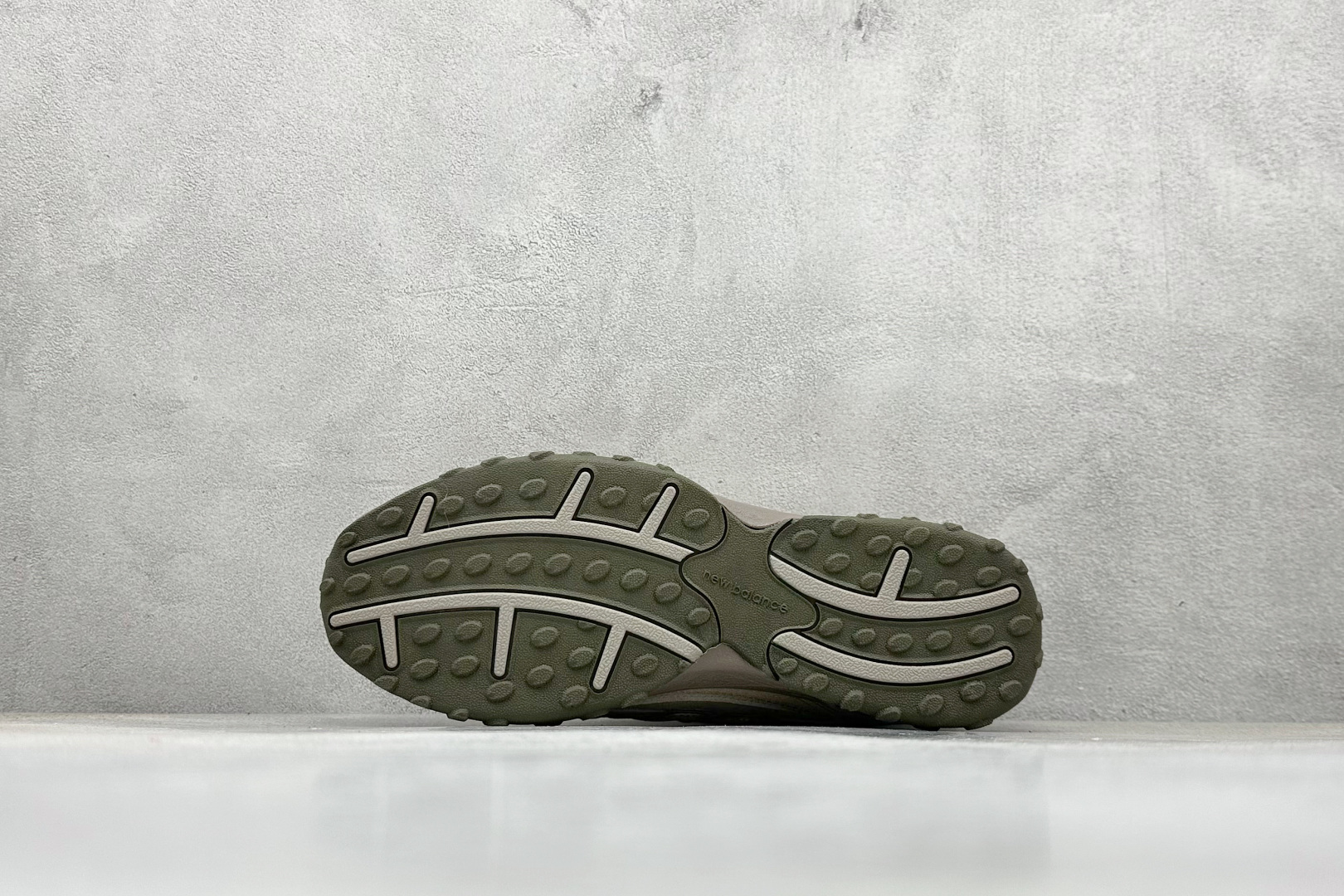 190 New Balance 204L系列 新百伦 薄底鞋 薄底皮质鞋带德训系 减震耐磨包裹性支撑轻便 低帮 生活休闲鞋 U204LMMA-Chinese UA Cheap High Quatity Brand Clothes Bags handbags Sneakers wholesale wholesaler seller from China Factory suppliers Fashion Clothing Shoes best Quality Beautiful Price 190 New Balance 204L系列 新百伦 薄底鞋 薄底皮质鞋带德训系 减震耐磨包裹性支撑轻便 低帮 生活休闲鞋 U204LMMA