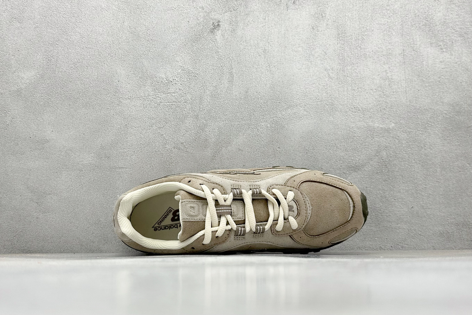 190 New Balance 204L系列 新百伦 薄底鞋 薄底皮质鞋带德训系 减震耐磨包裹性支撑轻便 低帮 生活休闲鞋 U204LMMA-Chinese UA Cheap High Quatity Brand Clothes Bags handbags Sneakers wholesale wholesaler seller from China Factory suppliers Fashion Clothing Shoes best Quality Beautiful Price 190 New Balance 204L系列 新百伦 薄底鞋 薄底皮质鞋带德训系 减震耐磨包裹性支撑轻便 低帮 生活休闲鞋 U204LMMA