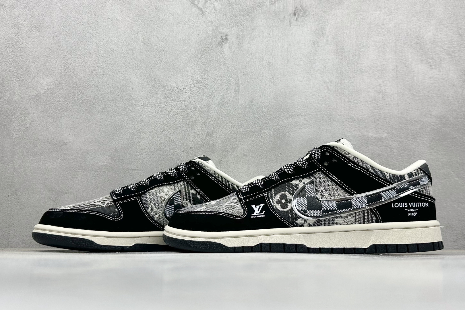 Nike SB Dunk Low “路易威登LV联名---黑灰帆布印花” 高端定制 低帮休闲板鞋 DS6608-005