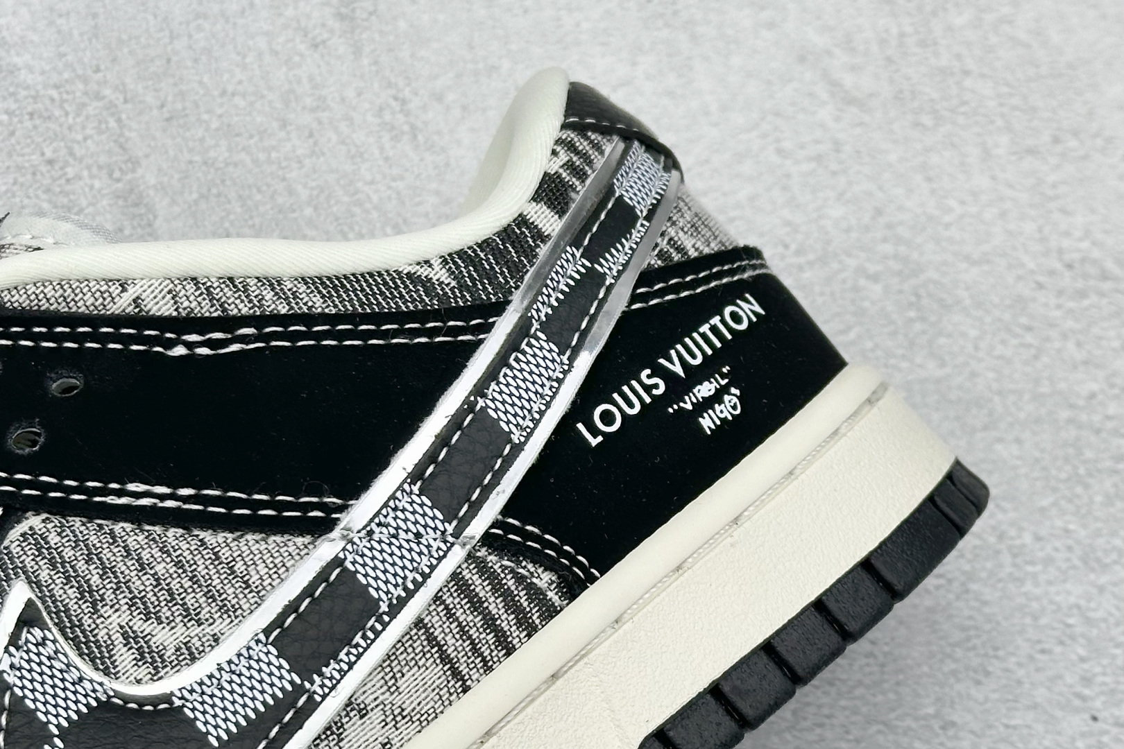 Nike SB Dunk Low “路易威登LV联名---黑灰帆布印花” 高端定制 低帮休闲板鞋 DS6608-005