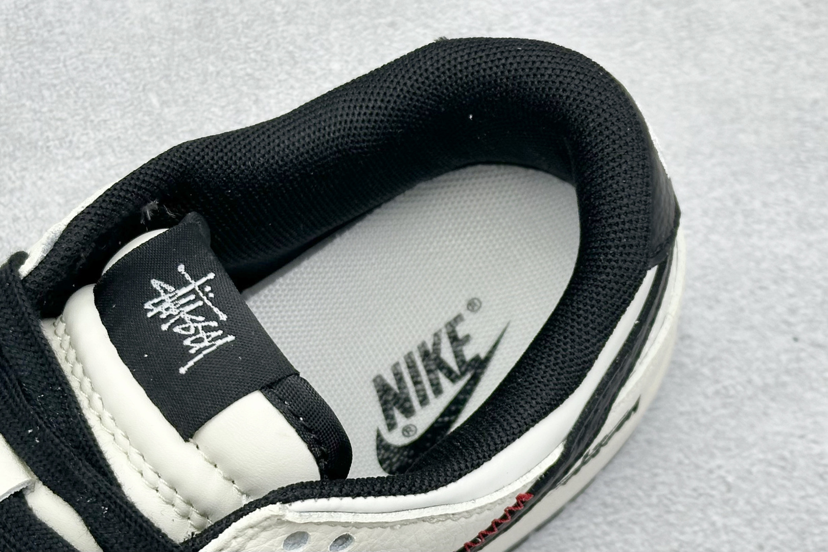 280 Nike SB Dunk Low 斯图西联名 闪电渐变米黑 周年高端定制 低帮休闲板鞋 QW5836-020