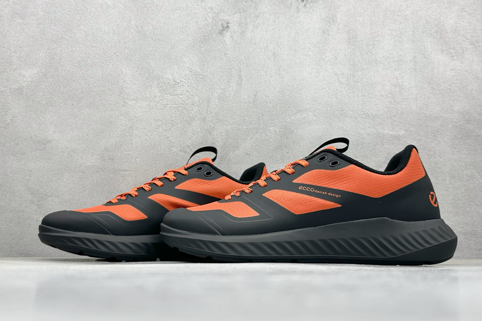 ECCO爱步老爹鞋男士夏季新款 全头层百搭潮流户外运动鞋 875825