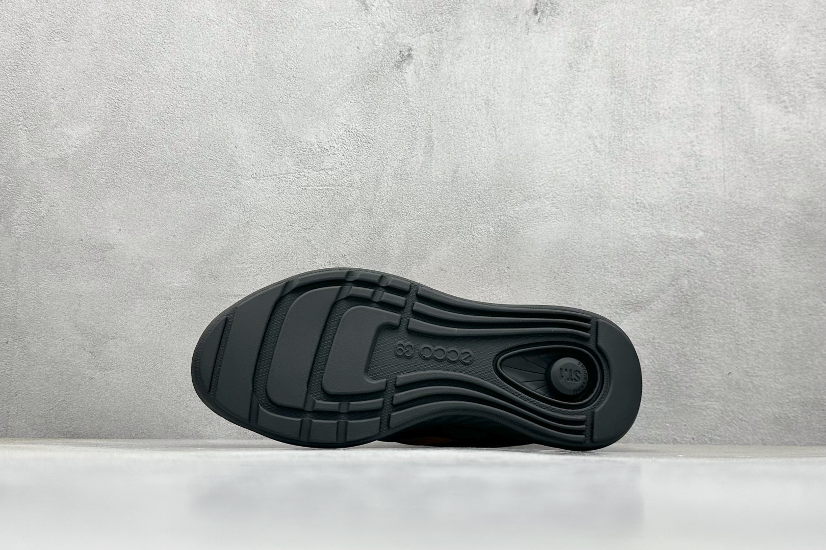 ECCO爱步老爹鞋男士夏季新款 全头层百搭潮流户外运动鞋 875825