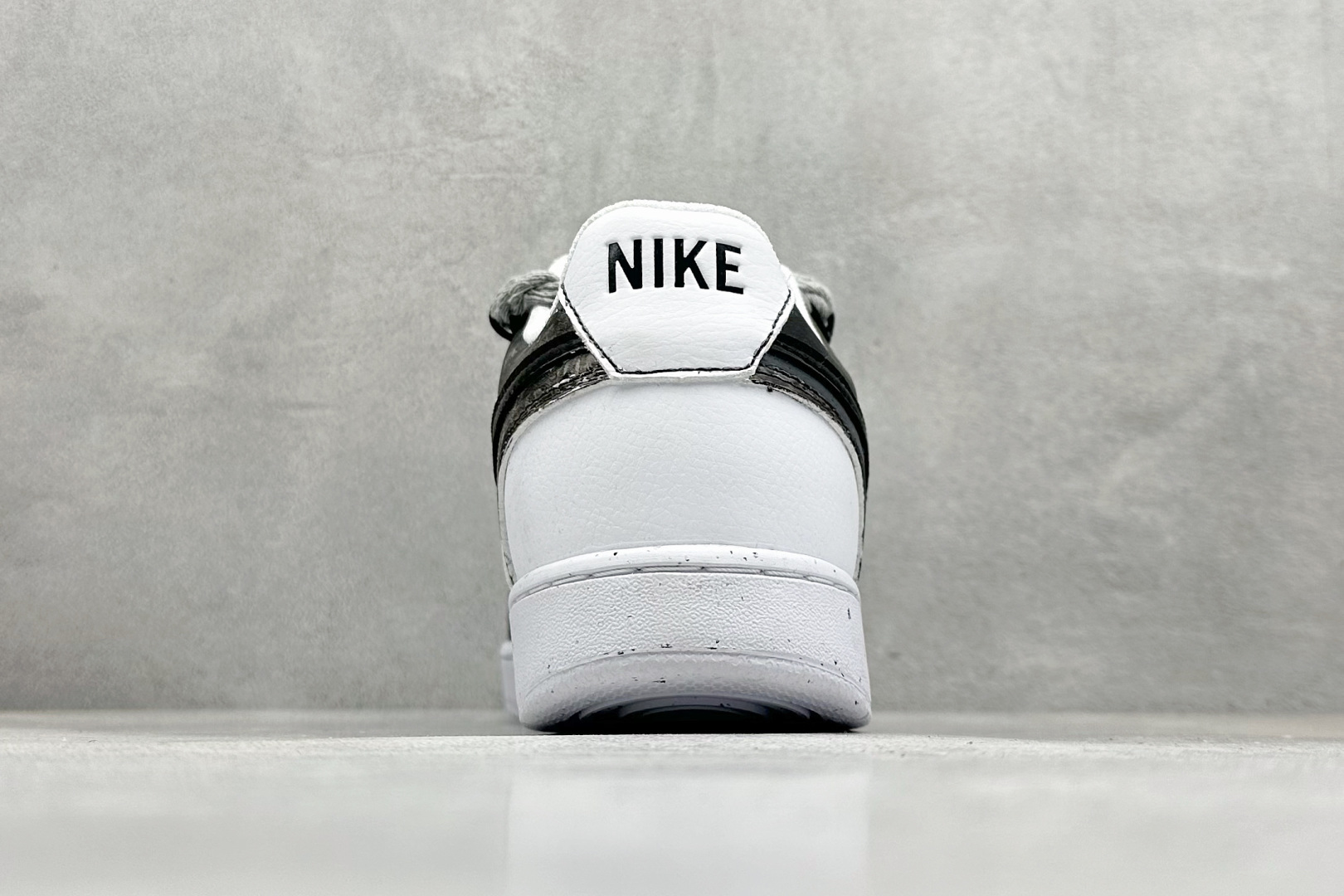 Nike Court Vision Low 绑带手绘涂鸦 休闲运动板鞋 低帮百搭透气休闲运动板 DH2987-101-莆田鞋,莆田鞋货源,高仿鞋,高仿鞋货源,安福档口,莆田高仿鞋,莆田鞋批发,高仿鞋批发,莆田高仿运动鞋,高仿运动鞋,莆田运动鞋 Nike Court Vision Low 绑带手绘涂鸦 休闲运动板鞋 低帮百搭透气休闲运动板 DH2987-101