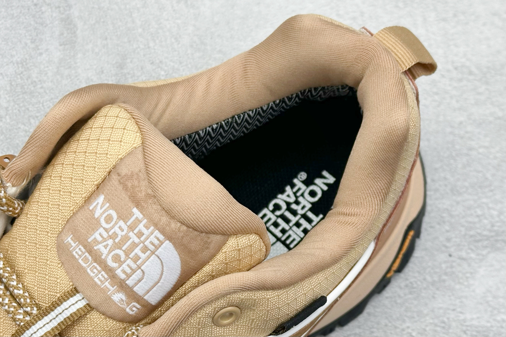 220 The North Face 北面 Thermoball 舒适百搭防滑耐磨 低帮 越野跑步鞋 8AAB-WK2