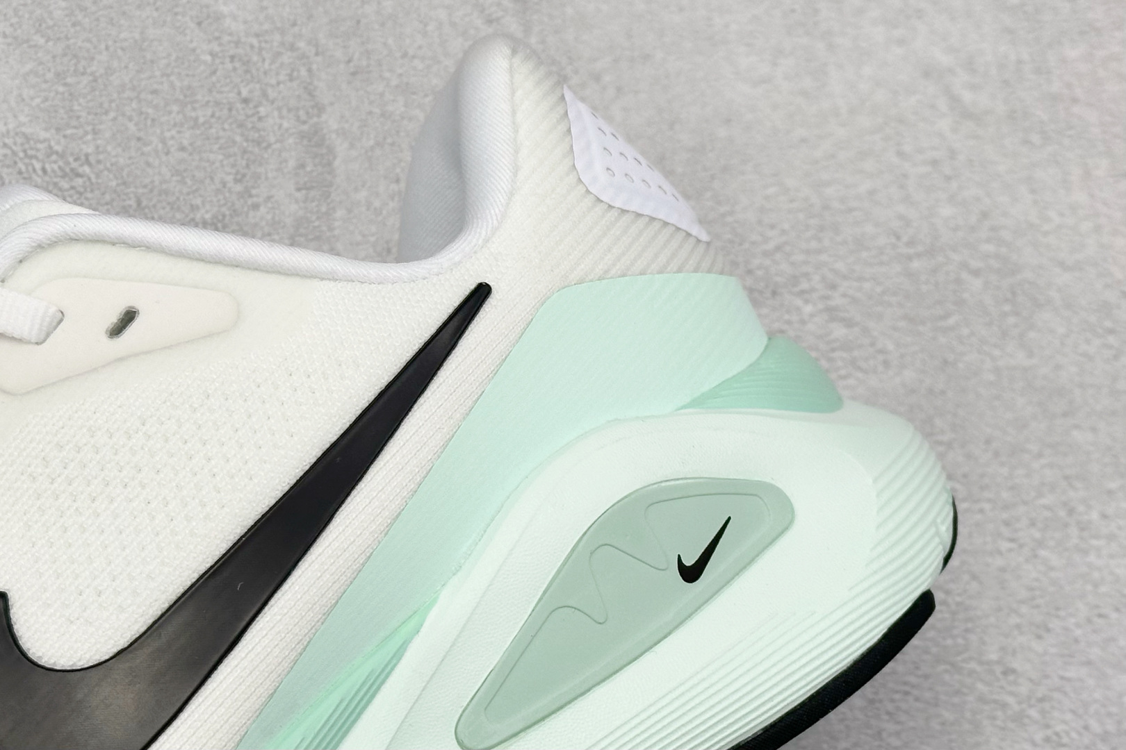 FS版Nike Air Zoom Structure 26 耐克减震防滑舒适跑鞋 HJ1101-100-莆田鞋,莆田鞋货源,高仿鞋,高仿鞋货源,安福档口,莆田高仿鞋,莆田鞋批发,高仿鞋批发,莆田高仿运动鞋,高仿运动鞋,莆田运动鞋 FS版Nike Air Zoom Structure 26 耐克减震防滑舒适跑鞋 HJ1101-100