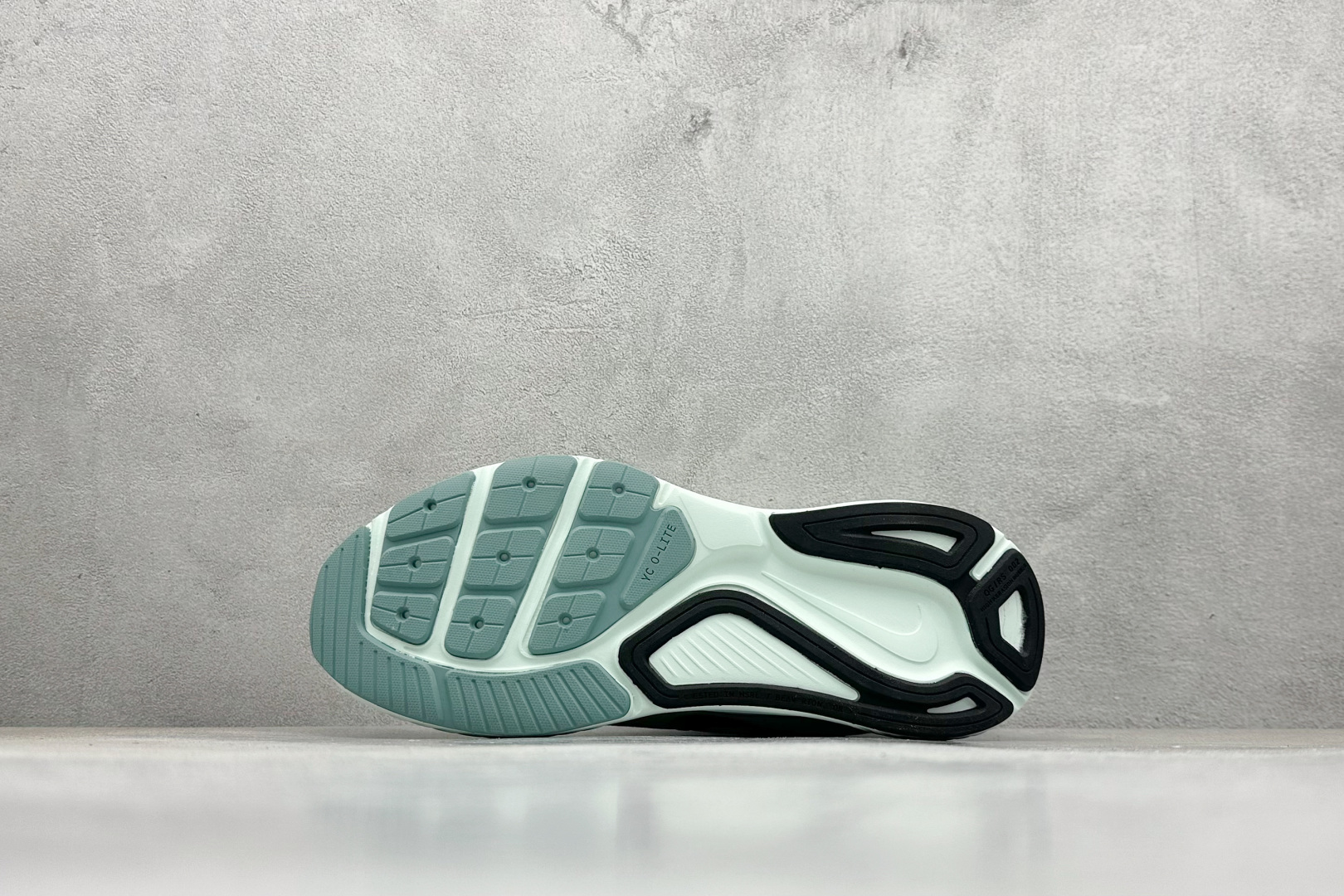 FS版Nike Air Zoom Structure 26 耐克减震防滑舒适跑鞋 HJ1101-100-莆田鞋,莆田鞋货源,高仿鞋,高仿鞋货源,安福档口,莆田高仿鞋,莆田鞋批发,高仿鞋批发,莆田高仿运动鞋,高仿运动鞋,莆田运动鞋 FS版Nike Air Zoom Structure 26 耐克减震防滑舒适跑鞋 HJ1101-100