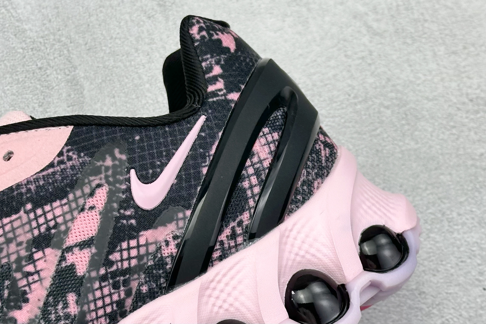 YH版 Nk Air Dn8 耐克运动舒适减震气垫跑步鞋 HF5509-001