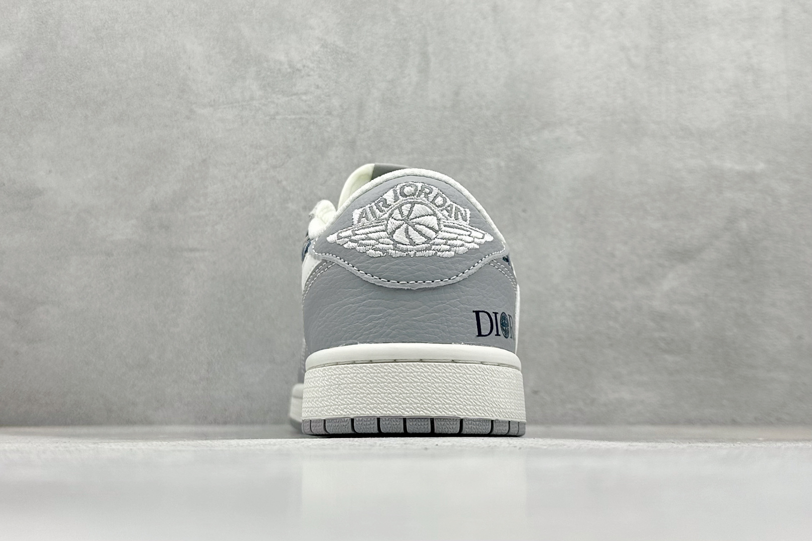 XC版Travis Scott x Fragment Design x Air Jordan 1 Low SP AJ1 乔1 迪奥联名 经典灰花纹 低帮文化休闲板鞋 DZ5899-004