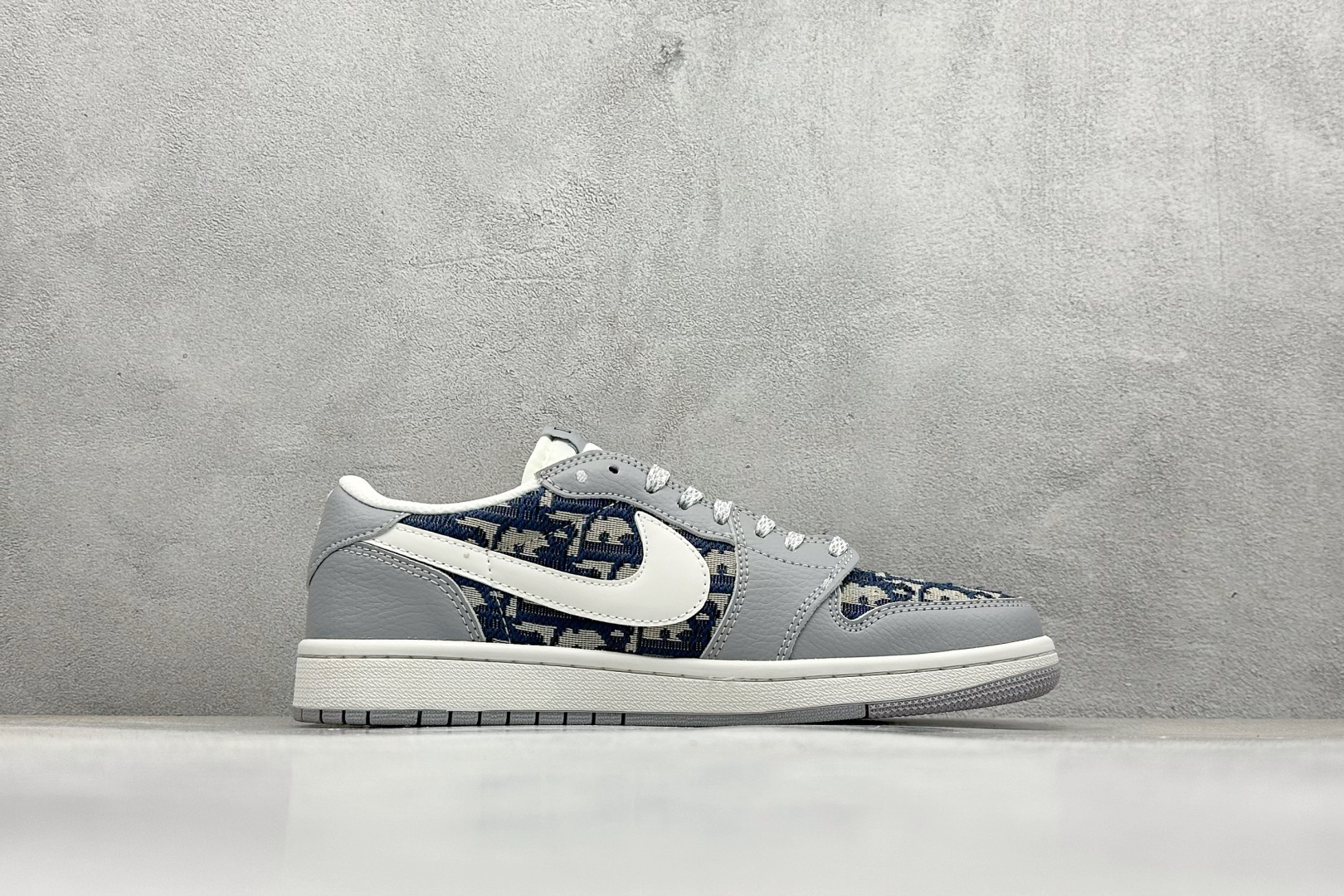 XC版Travis Scott x Fragment Design x Air Jordan 1 Low SP AJ1 乔1 迪奥联名 经典灰花纹 低帮文化休闲板鞋 DZ5899-004