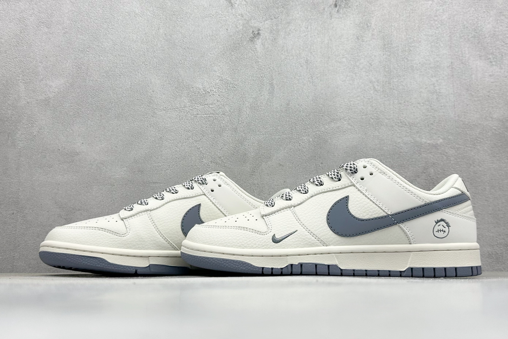 280 XC版Nike SB Dunk Low 灰勾鬼脸 周年高端定制 低帮休闲板鞋 CS1688-120