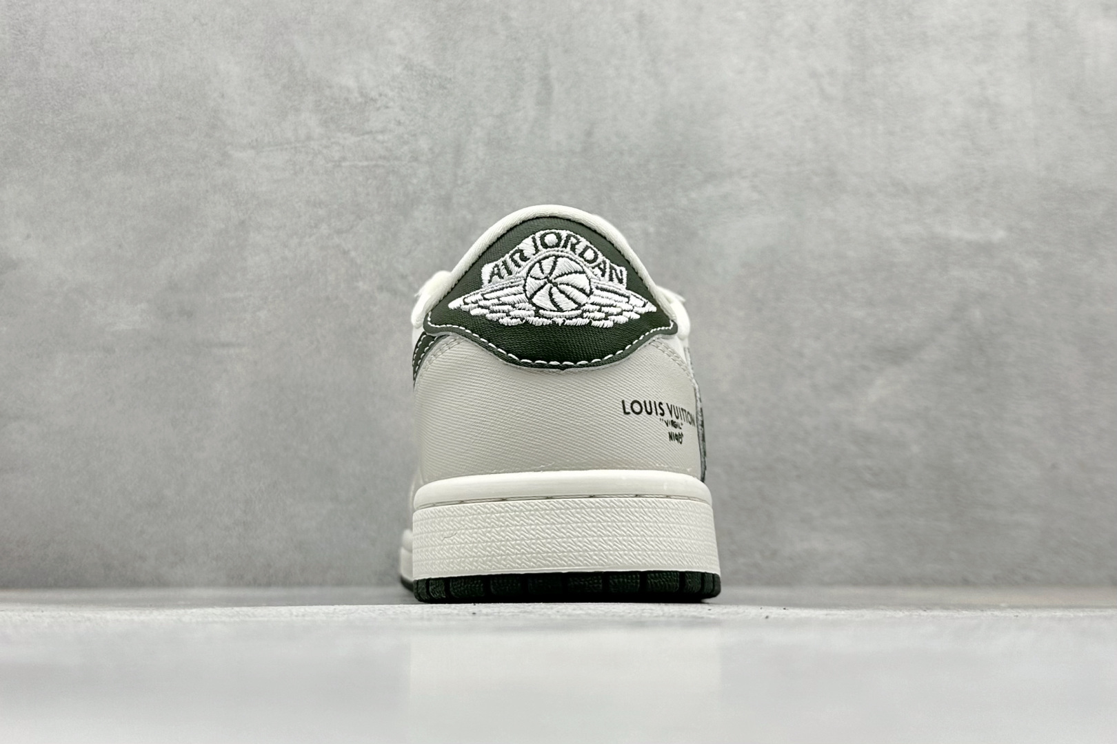 Travis Scott x Fragment Design x Air Jordan 1 Low SP AJ1 乔1 LV联名 米白军绿树纹 低帮文化休闲板鞋 JW1188-150