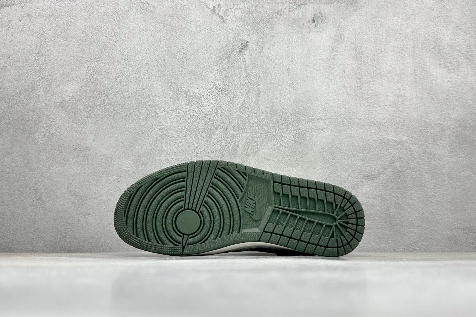 Travis Scott x Fragment Design x Air Jordan 1 Low SP AJ1 乔1 LV联名 米白军绿树纹 低帮文化休闲板鞋 JW1188-150