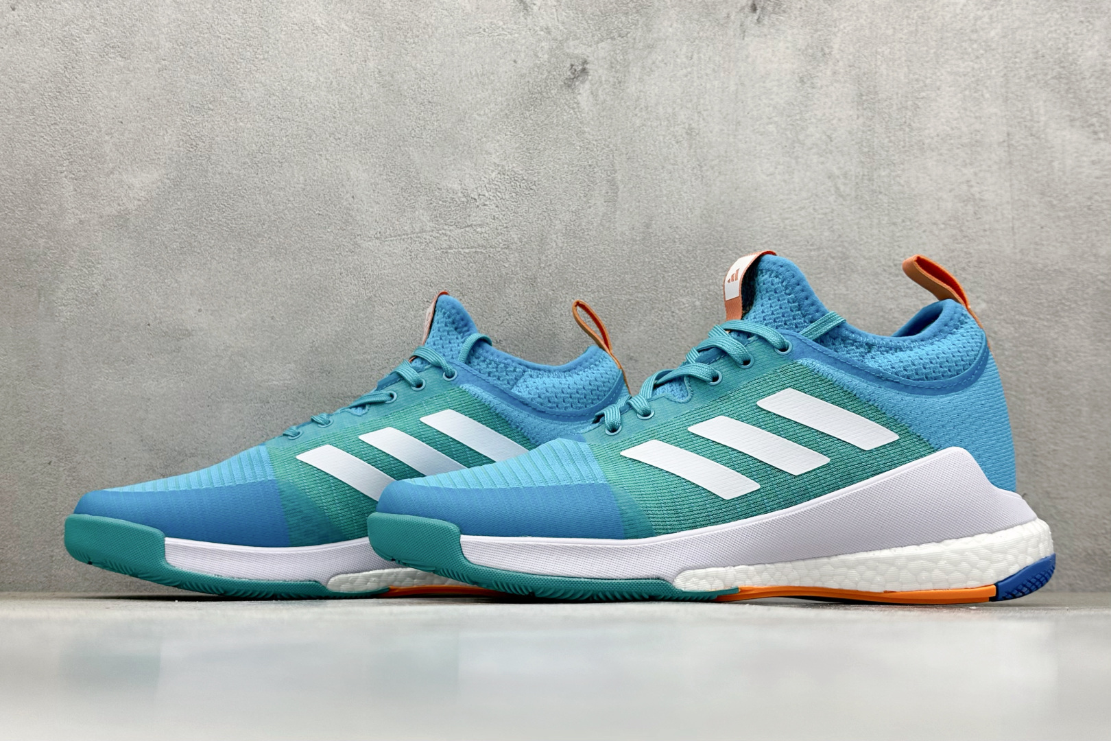 220 ADIDAS CRAZYFLIGHT MID 运动鞋 减震防滑 针织网面设计 鞋底采用真爆颗粒 三层组合大底 舒适透气 GX1259