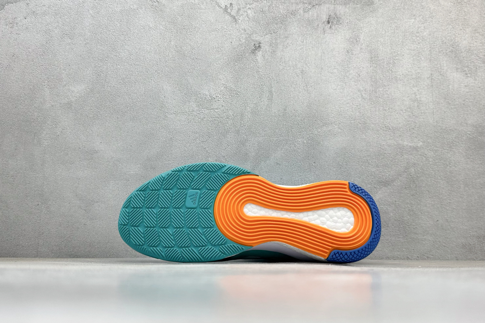 220 ADIDAS CRAZYFLIGHT MID 运动鞋 减震防滑 针织网面设计 鞋底采用真爆颗粒 三层组合大底 舒适透气 GX1259