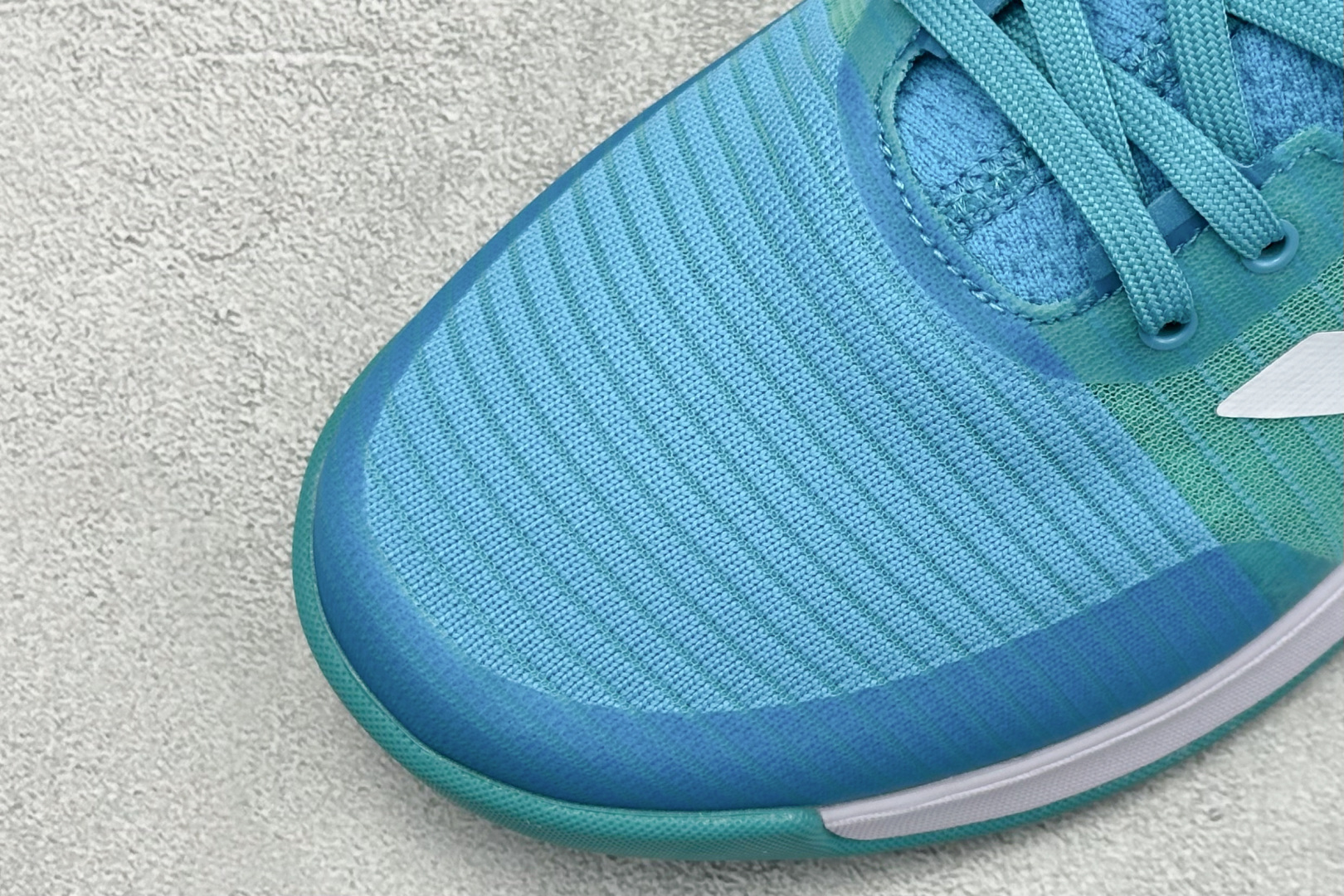 220 ADIDAS CRAZYFLIGHT MID 运动鞋 减震防滑 针织网面设计 鞋底采用真爆颗粒 三层组合大底 舒适透气 GX1259