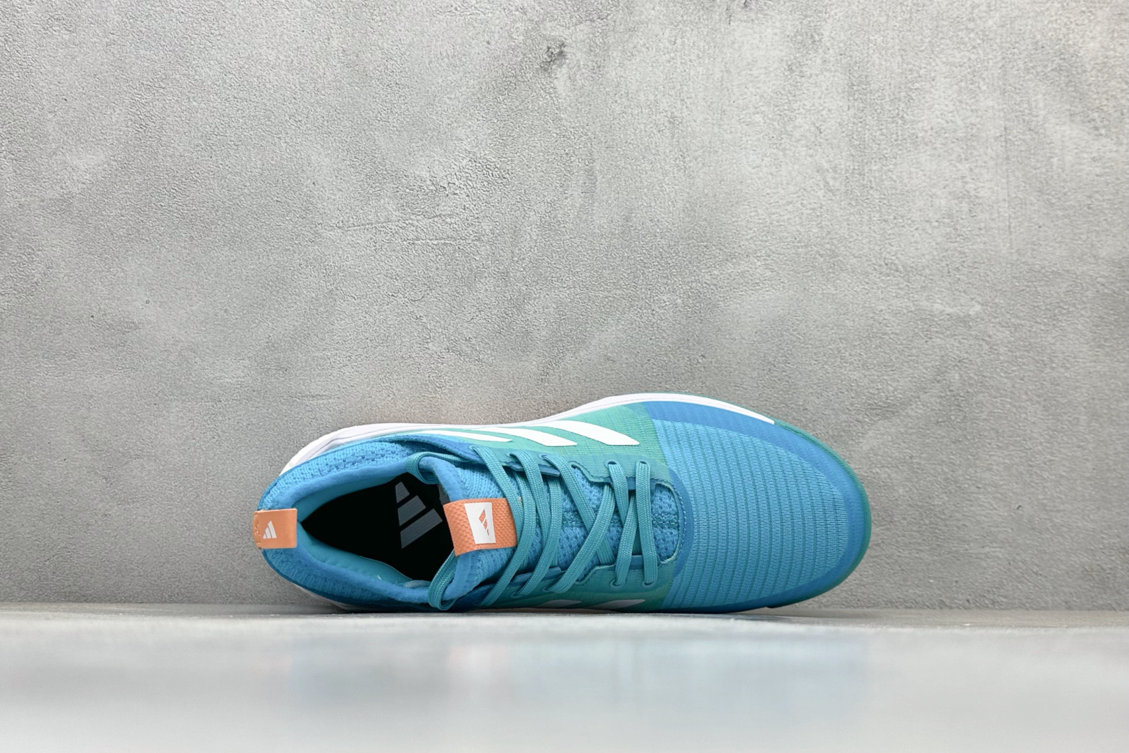 220 ADIDAS CRAZYFLIGHT MID 运动鞋 减震防滑 针织网面设计 鞋底采用真爆颗粒 三层组合大底 舒适透气 GX1259