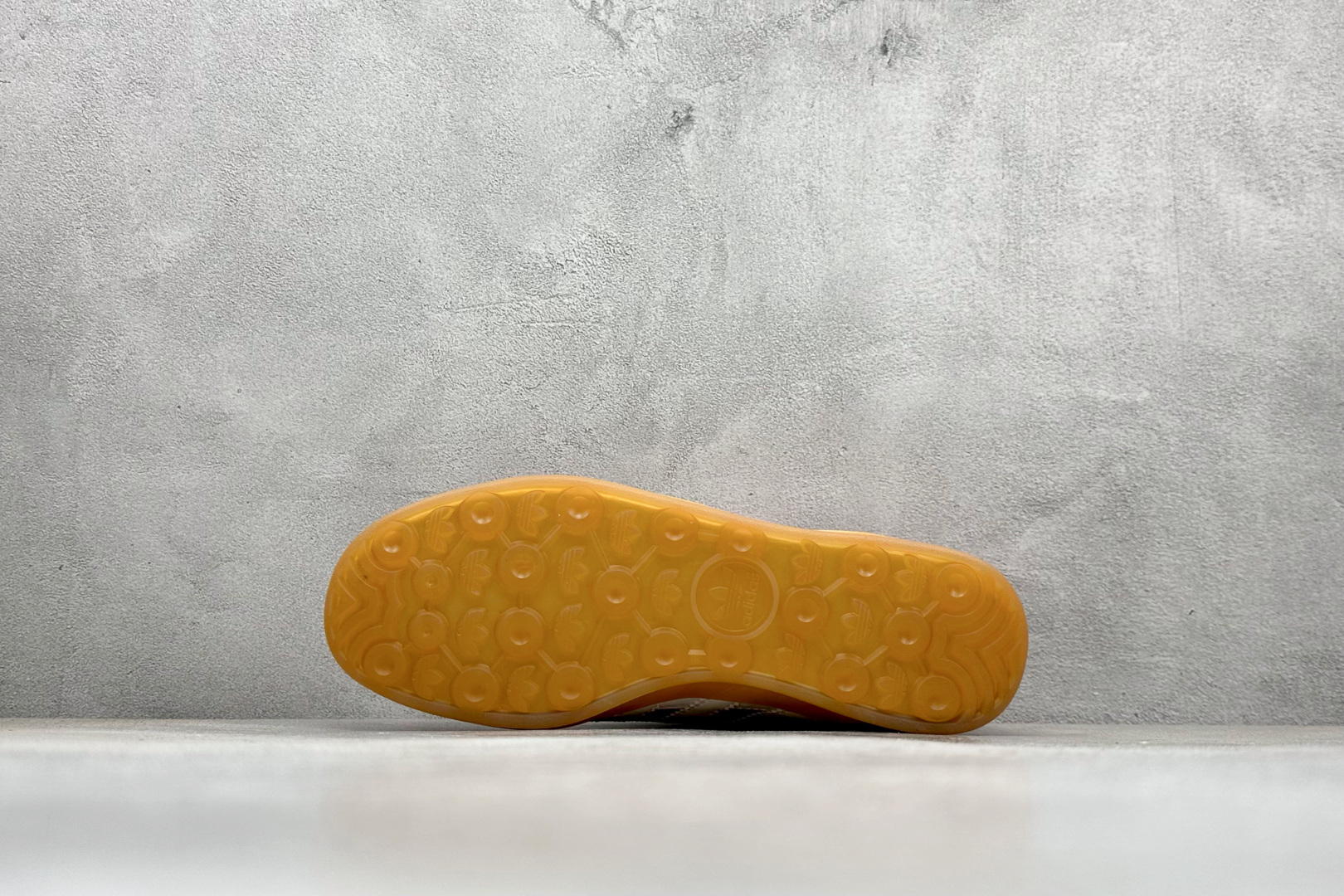 170 Bad Bunny x Adidas Gazelle Indoor 联名款 三叶草复古休闲防滑耐磨低帮板鞋 JS5054