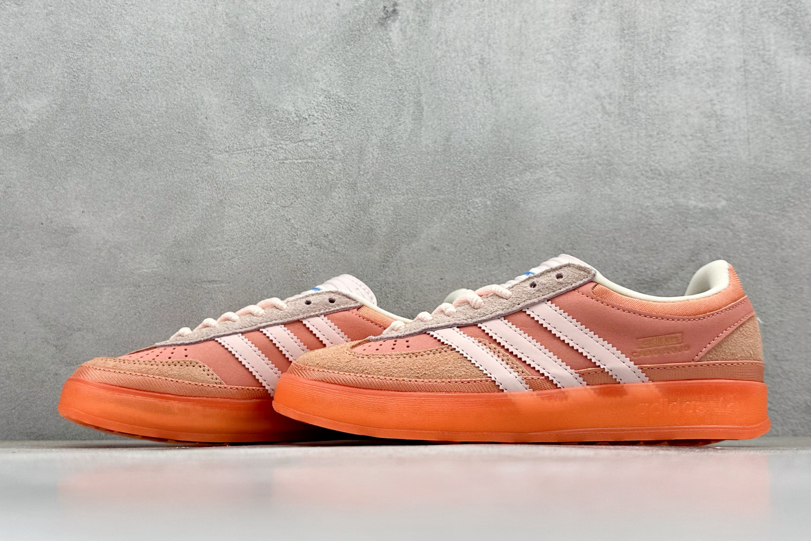 140 Bad Bunny x Adidas Gazelle Indoor 联名款 三叶草复古休闲防滑耐磨低帮板鞋 JS5052