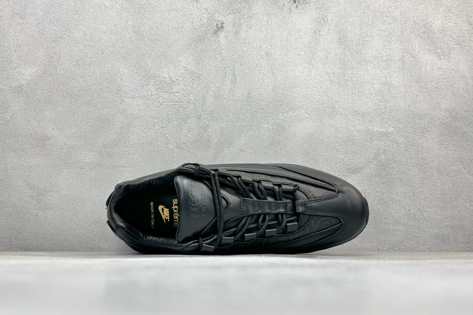 Supreme x Nike Air 95 Lux 联名款 复古减震气垫跑鞋 CI0999-001